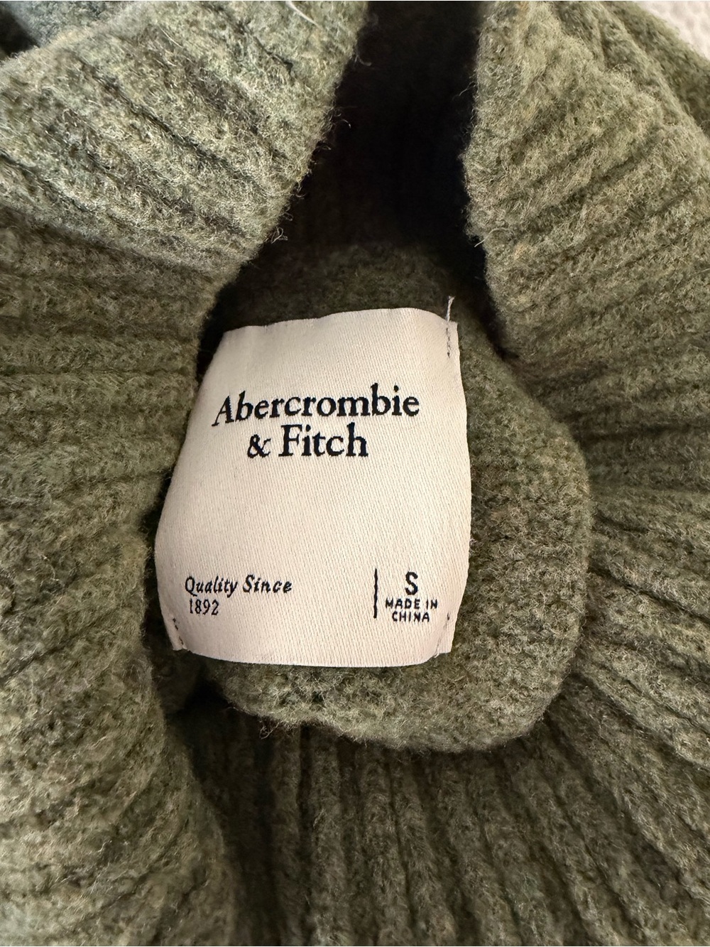 Abercrombie Olive Green Turtleneck Knit Sweater - Picture 3 of 3